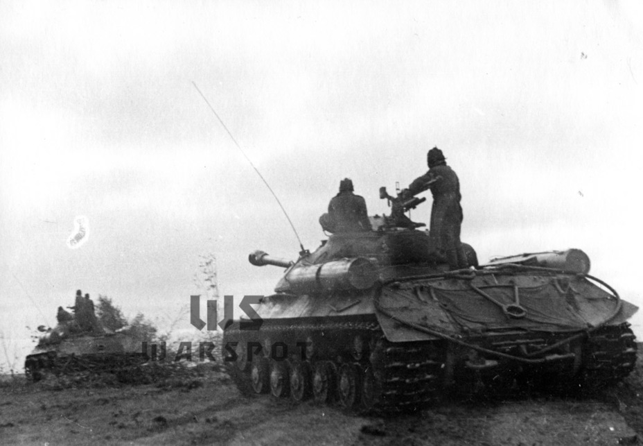 ​С начала 1947 года стали поступать массовые рекламации — прежде всего, на крепление подмоторной рамы - Эволюция с революцией | Warspot.ru