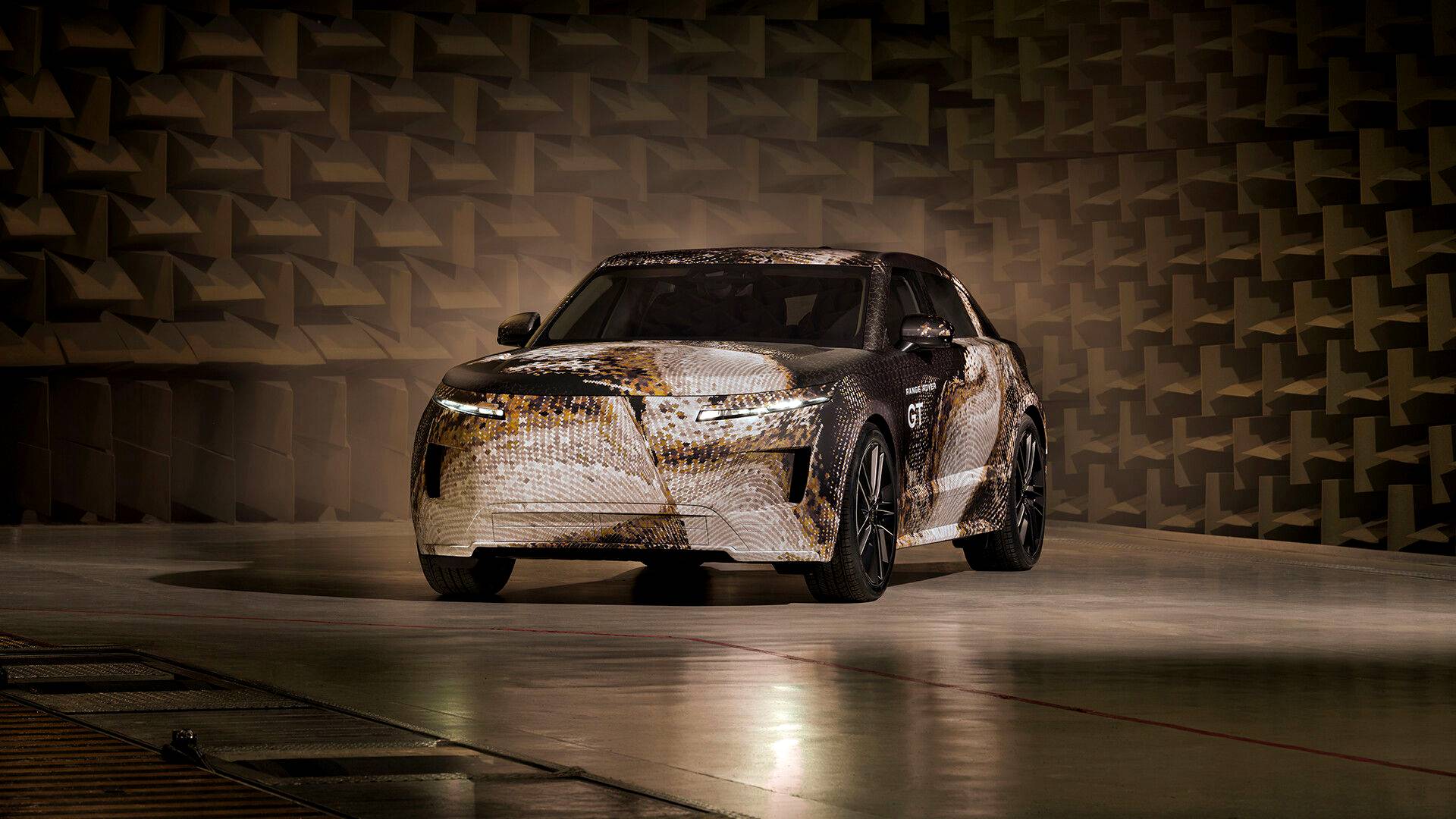 Range Rover представил свой первый электромобиль на инновационной платформе EMA