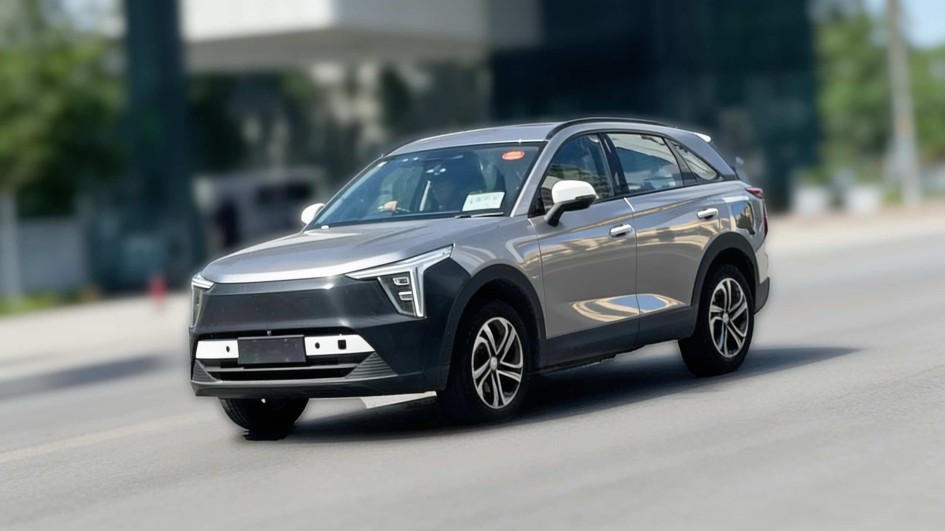 В Китае тестируют обновленный Haval Xiaolong: что изменилось в салоне и технической части