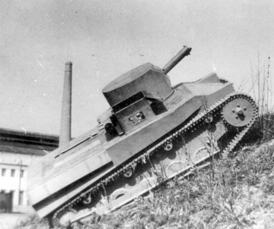​Танкетка Škoda MU-2 на испытаниях. Несмотря на весьма прогрессивную конструкцию, чехословацких военных она не устроила - Большой успех маленьких танков | Военно-исторический портал Warspot.ru