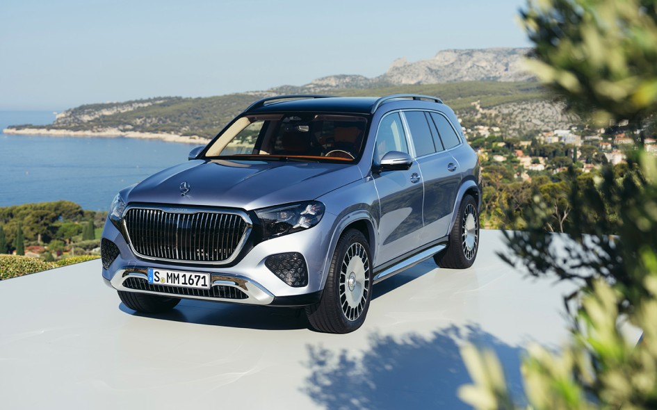 Mercedes-Maybach GLS: когда ждать обновленный внедорожник и как изменится цена