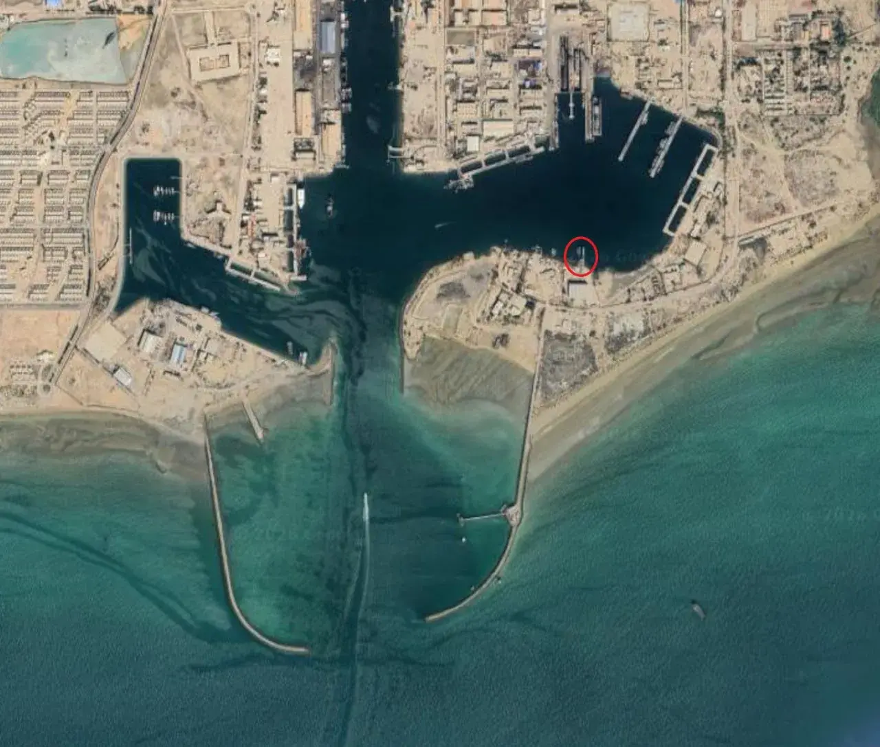 Американские беспилотники атаковали иранскую военно-морскую базу в Бендер-Аббасе