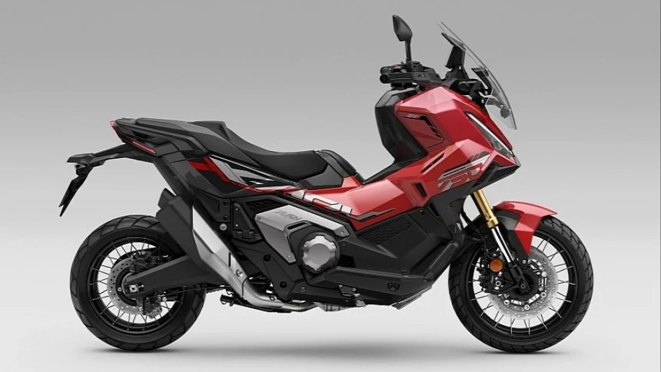 Honda X-ADV 2027: новые цвета, переработанная оптика и обновленный дисплей