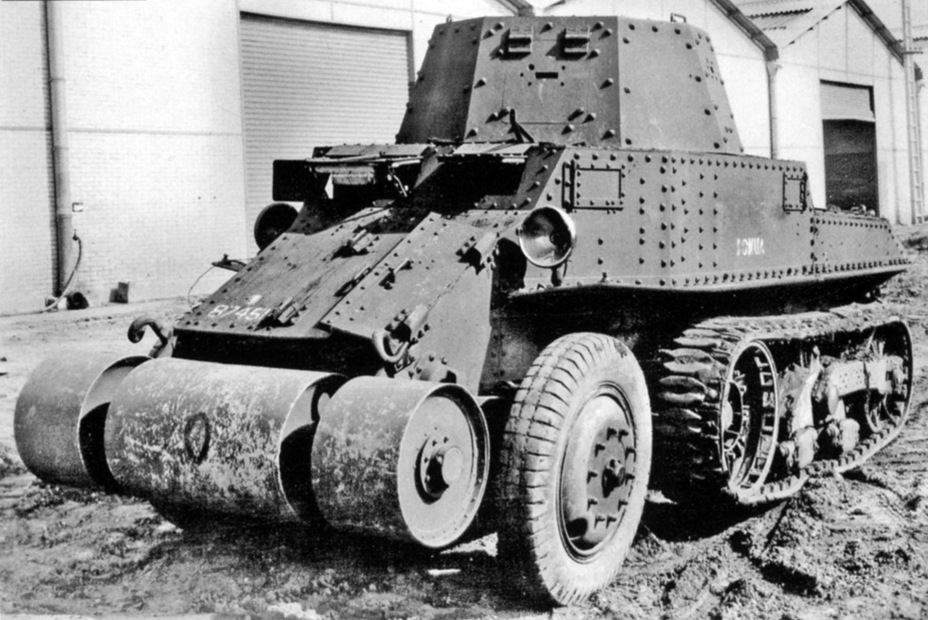 ​SOMUA AC 1, 1932 год. Как можно заметить, первоначально в конкурсе на создание «боевого бронеавтомобиля» участвовал именно бронеавтомобиль - Лучший французский танк предвоенного периода | Военно-исторический портал Warspot.ru