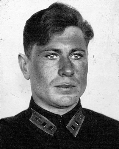 ​Герой Советского Союза командир эскадрильи 73-го гв.иап капитан Алексей Фролович Соломатин (фото в звании лейтенанта) - Победы и поражения Лидии Литвяк | Warspot.ru