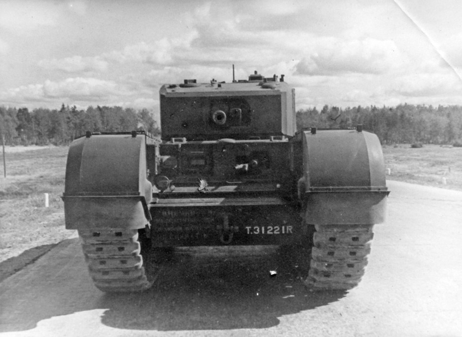 ​По уровню броневой защиты с лобовой части Churchill III превосходил КВ-1 - Британский «премьер» в СССР | Военно-исторический портал Warspot.ru