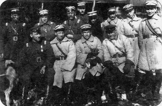 ​Белоэмигранты в униформе со знаками различия армии Чжун-хуа Мин-го (Китайской республики) - Хозяева Поднебесной: поменять Пекин на Шанхай | Военно-исторический портал Warspot.ru