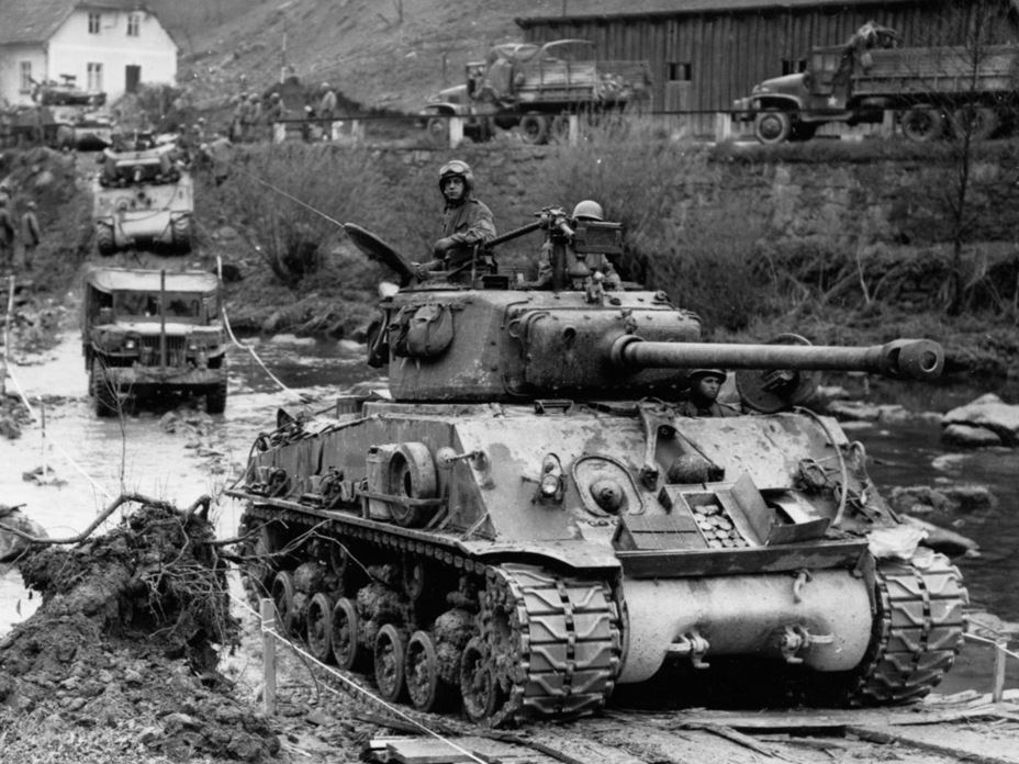 ​M4A3E8, самый совершенный из по-настоящему массовых американских танков Второй мировой войны. Именно на этих танках американцы заканчивали войну - Вынужденные импровизации | Военно-исторический портал Warspot.ru