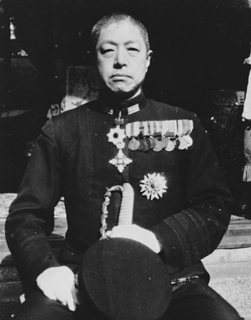 ​Контр-адмирал Сима Киёхидэ, будущий командующий 5-м флотом. В октябре 1944 года неудачно командовал 2-м Ударным соединением (3 крейсера и 4 эсминца) в проливе Суригао Paul S. Dull. A Battle History of the Imperial Japanese Navy, 1941-1945. Annapolis: Naval Institute Pres, 1978 - Прелюдия к битве за Гуадалканал | Warspot.ru