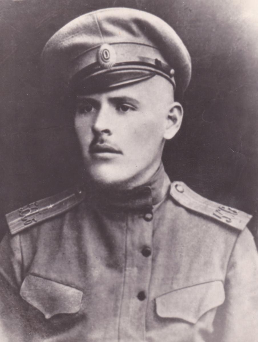 ​Командир 2-го красноармейского полка А.И. Черепанов. Снимок 1916 либо 1917 года. archive.pskov.ru - Советская Россия принимает бой | Warspot.ru