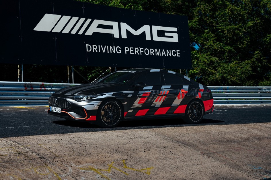 Mercedes-AMG CLA 45 4Matic+ установил рекорд круга на Нюрбургринге среди электроседанов