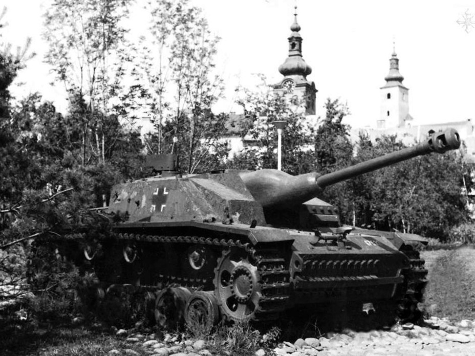 ​Ещё один SD 75/40N с немецкими крестами. На машине виден регистрационный номер 67 533, ныне она находится в музее в Банска-Быстрице (Словакия) - Стальное наследство Третьего рейха | Военно-исторический портал Warspot.ru