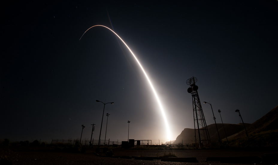 ​Пуск ракеты Minuteman III airforcetimes.com - В США начали работу над МБР нового поколения | Военно-исторический портал Warspot.ru