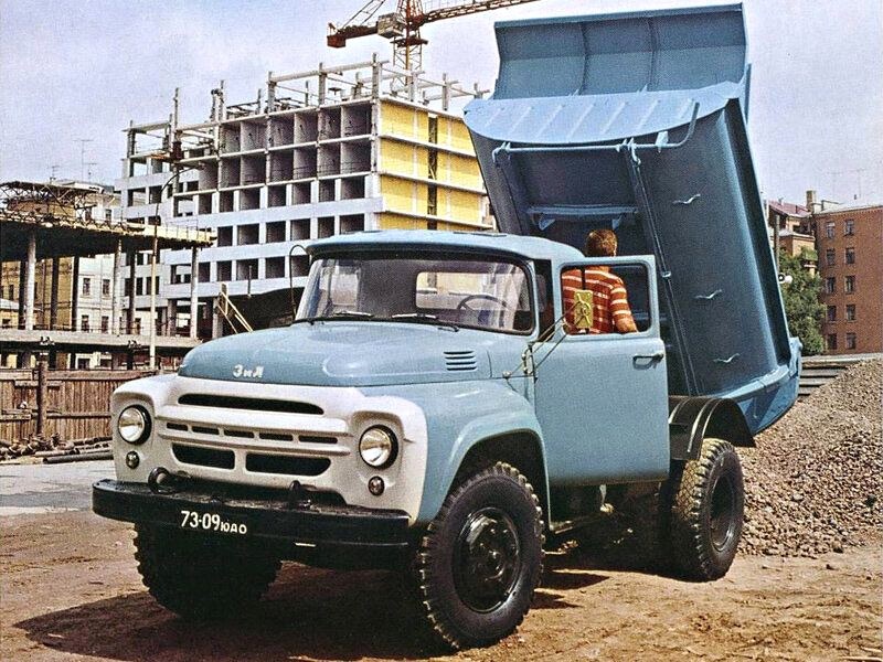 Новый взгляд на классический ЗИЛ-130: преимущества скруглённого кузова