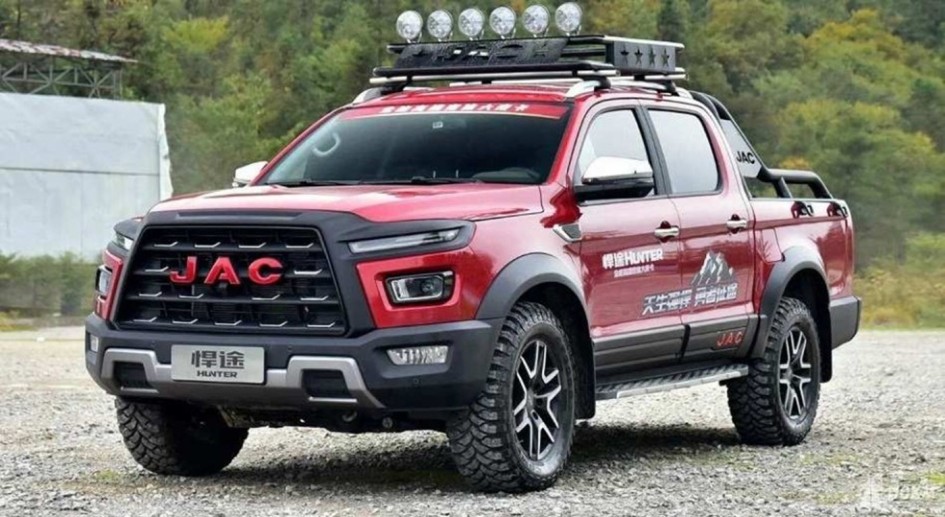 JAC T9 и Huanghai N7: что выбрать - комфорт или грузоподъемность