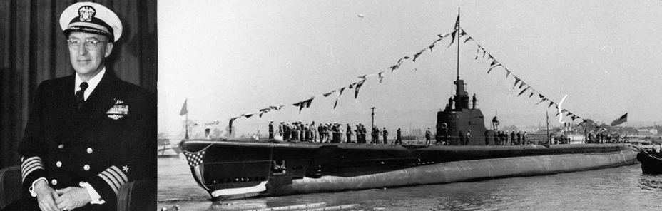 ​Лоуренс Р. Дэспит (уже в звании капитана 1-го ранга, 1945 год) и его подводная лодка SS-283 «Тиноза» вскоре после спуска на воду 7 октября 1942 года. Источник: United States Navy Oficial Photograph #6162–42 - Большой торпедный скандал:  «Не пробил!» | Военно-исторический портал Warspot.ru
