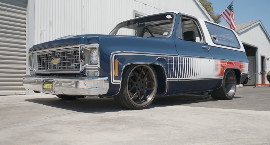 Chevrolet K5 Blazer 1973: редкий тюнинг с LSA и механикой на 600+ сил