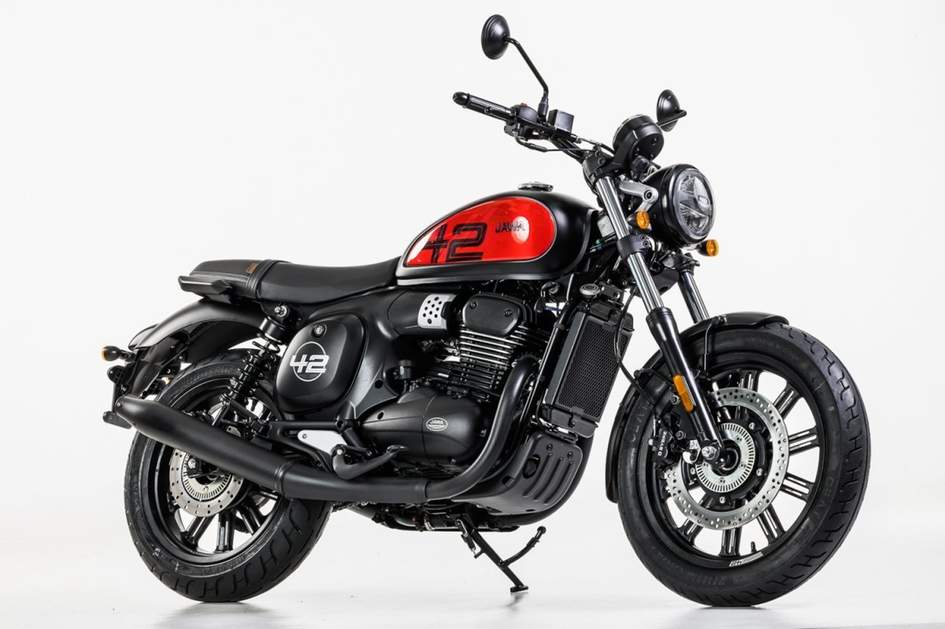 JAWA 730 Twin выходит на рынок с новым мотором и европейскими комплектующими