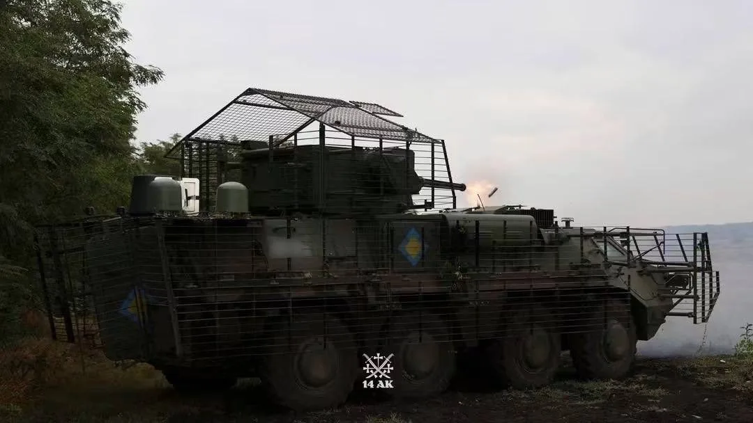 Уникальный БТР-4Е «Буцефал» с ограниченной антидроновой защитой и РЭБ попал в руки ВСУ