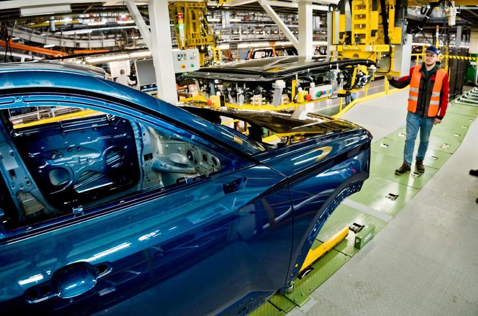 Lada Azimut выходит на рынок с новым подходом к российским кроссоверам