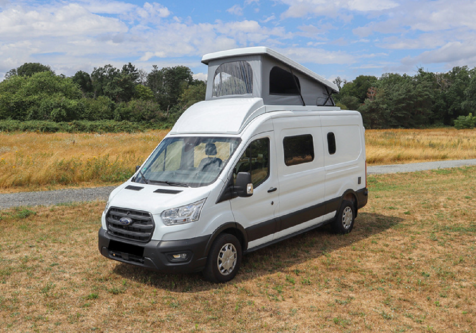 Ford Transit 2019: практичный автодом для мотоциклистов