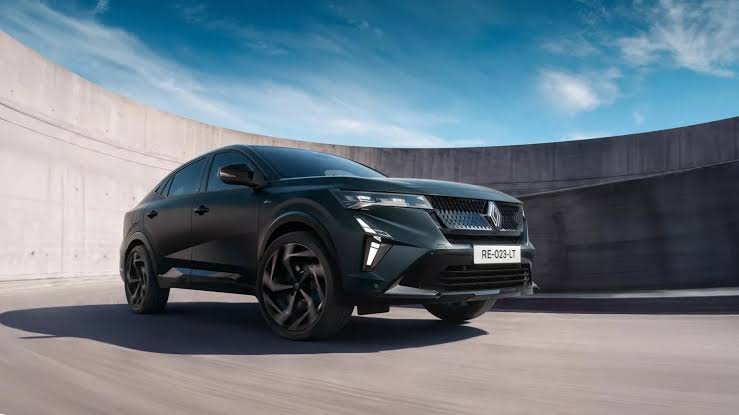 Renault представляет уникальный гибрид Rafale Hypnotic: новый флагман марки в Европе стоимостью 63 550 евро