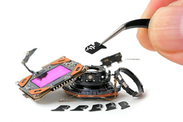 Разборка iPhone 18 Pro и 18 Pro Max специалисты изучили механизм переменной диафрагмы и систему охлаждения (1) Специалисты провели углубленный анализ iPhone 18 Pro и 18 Pro Max: новые технологии в фокусе