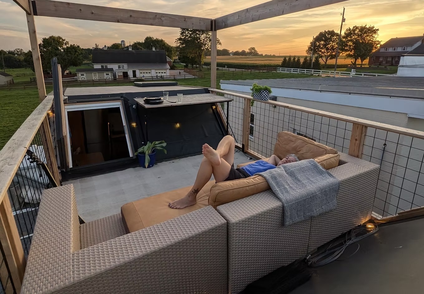 Новый уровень мобильного жилья: как Terrace House меняет подход к жизни на колесах