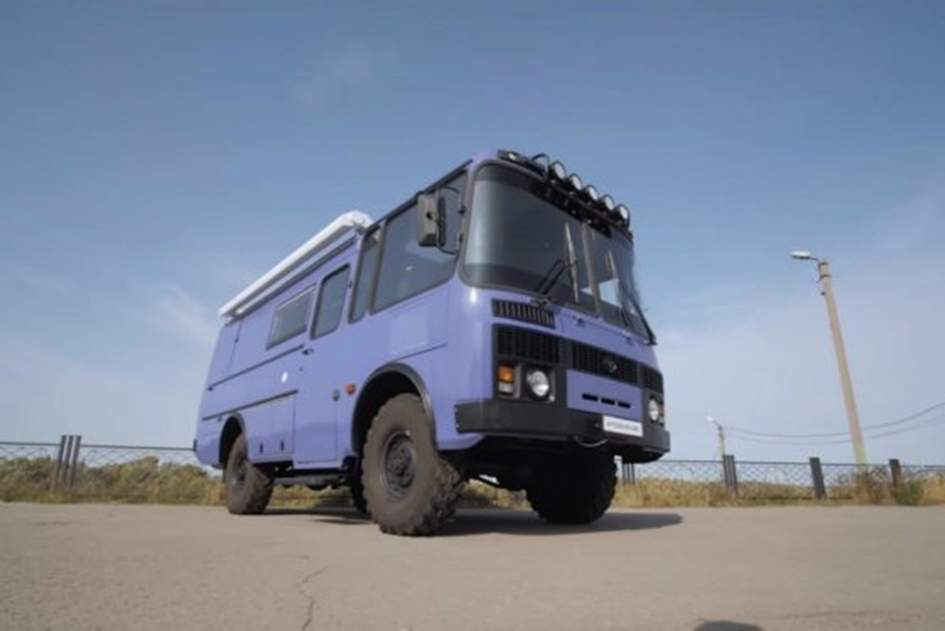 Автодом на базе ПАЗ-3206 с кухней и туалетом за 1,7 млн рублей удивил оснащением
