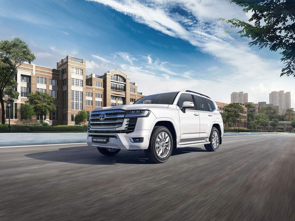 В Нерюнгри выставлен на продажу почти новый Toyota Land Cruiser 2021 года по цене двух квартир