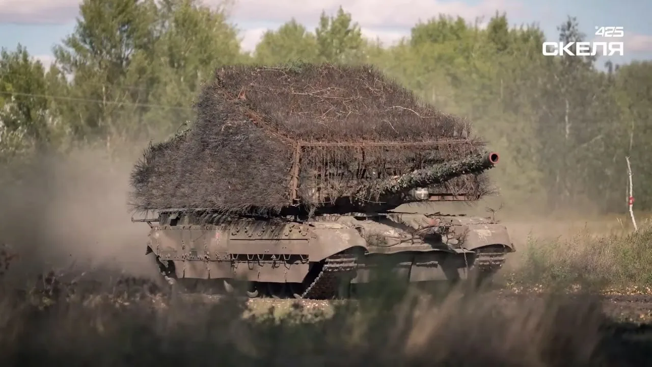 На вооружении украинского 425-го ОШП «Скала» замечены уникальные Т-84 с усиленной бронёй