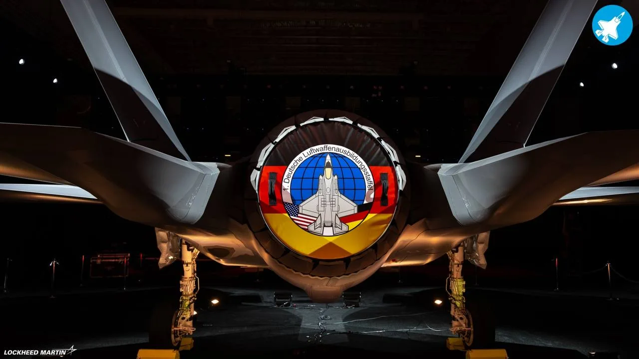 США передали Германии первый истребитель F-35A: новый шаг в укреплении обороноспособности Европы