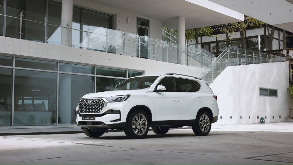 KGM Rexton против Haval H5: кто из рамников не спасует в России