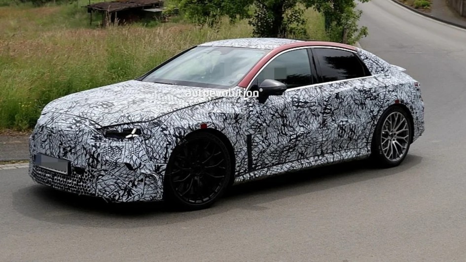 Электрический Mercedes-AMG C-Class готовит ответ BMW без компромиссов по мощности
