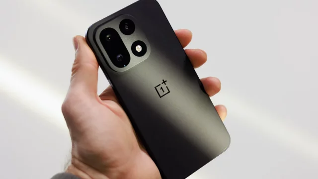 OnePlus 16: неожиданный поворот на международных рынках