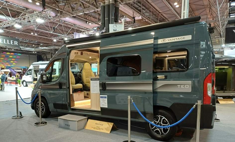Vantage Teo 2026 удивляет компактностью и продуманным интерьером для путешествий