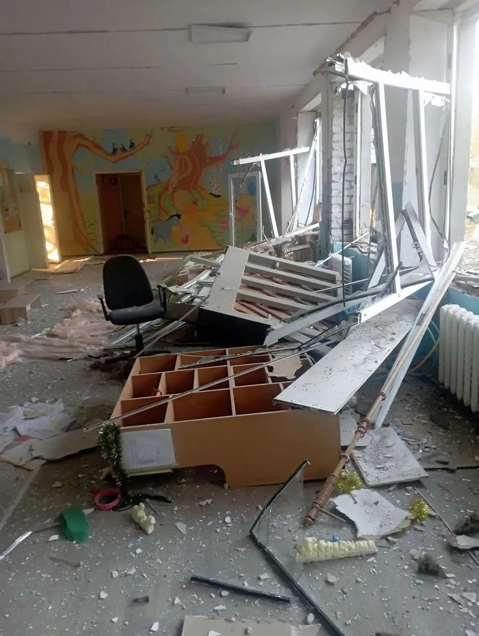 Удары ВСУ по учебным заведениям в Запорожской области: последствия для местного населения