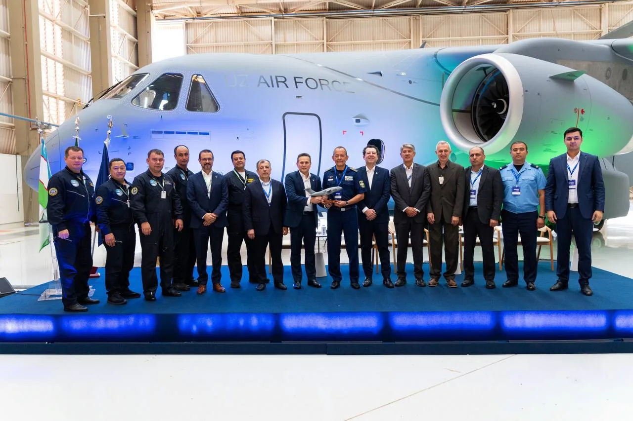 Embraer передала Узбекистану новейший военно-транспортный самолёт