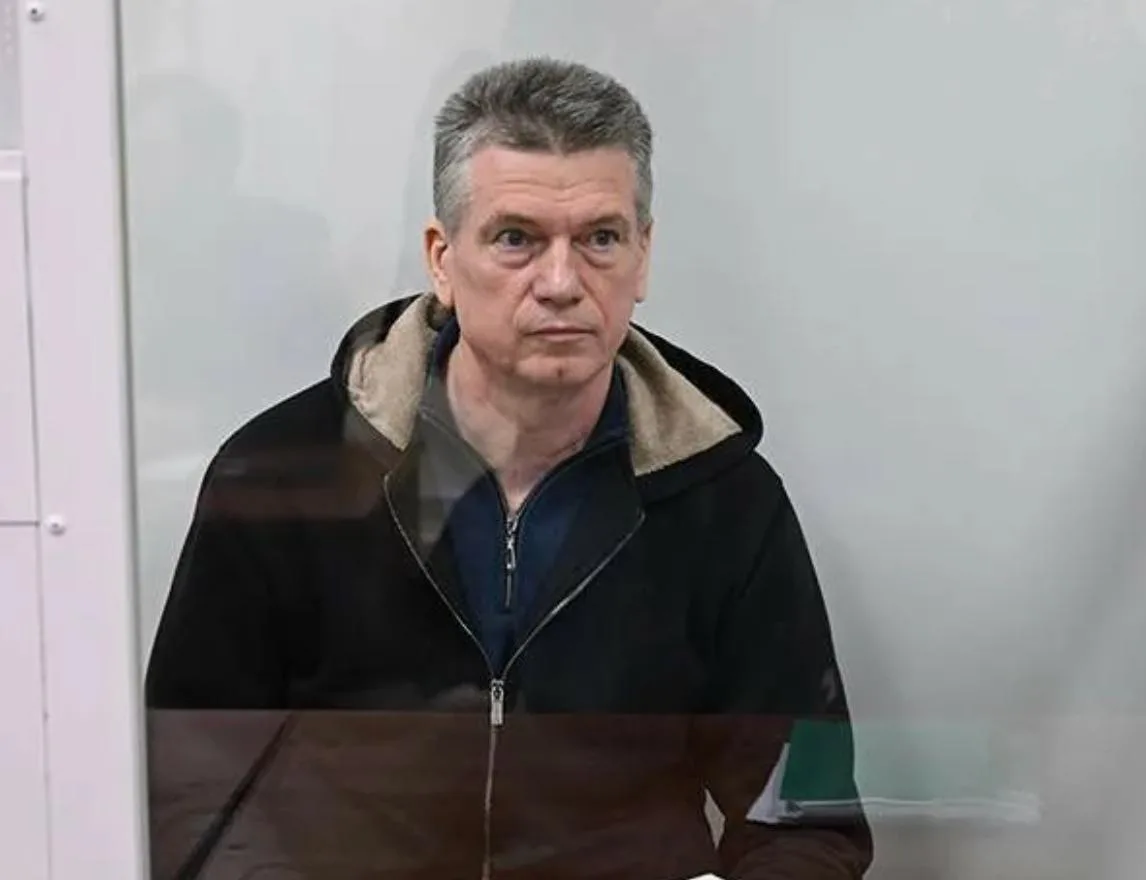 Бывший кадровик Минобороны приговорен к 12 годам строгого режима за коррупционные преступления