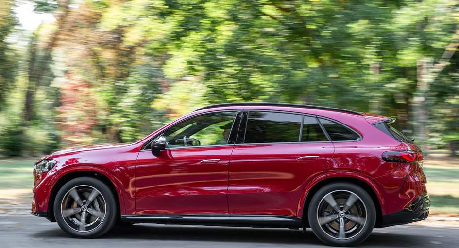 Mercedes GLC 400 4MATIC Electric: 713 км запаса хода, 4,2 секунды до сотни и спорный дизайн