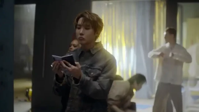 Тизер Samsung оказался вовсе не ограниченной серией Galaxy Z Fold 8 Тизер Samsung оказался вовсе не ограниченной серией Galaxy Z Fold 8