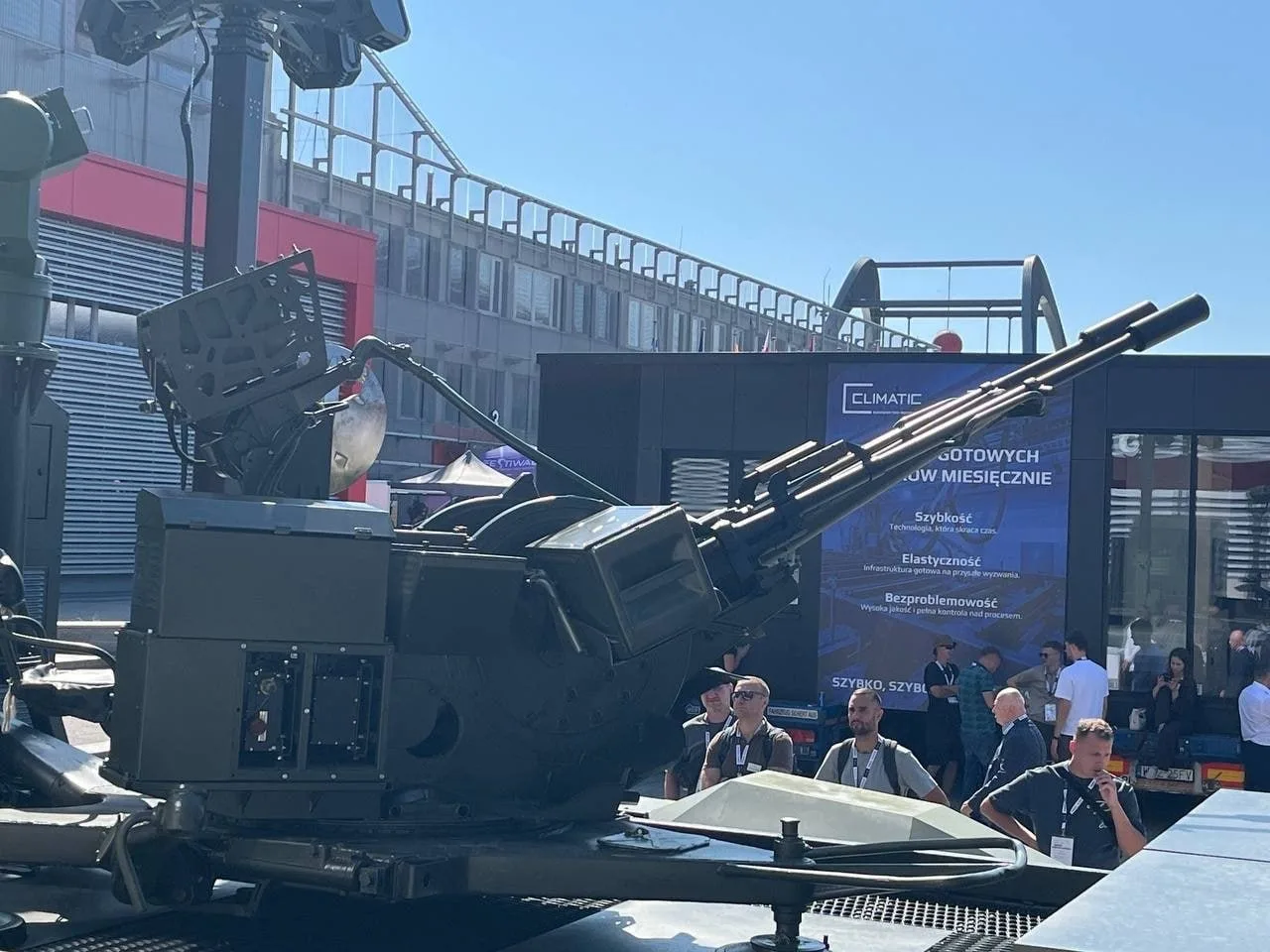 Чешская компания KYNTEQ продемонстрировала противодроновую систему ZU-23-2 Orion на оборонно-промышленной выставке MSPO 2026 в Польше