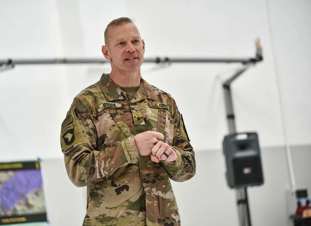 Глава Пентагона Пит Хегсет уволил одного из ключевых военных стратегов США на фоне подготовки к возможному возобновлению ударов по Ирану