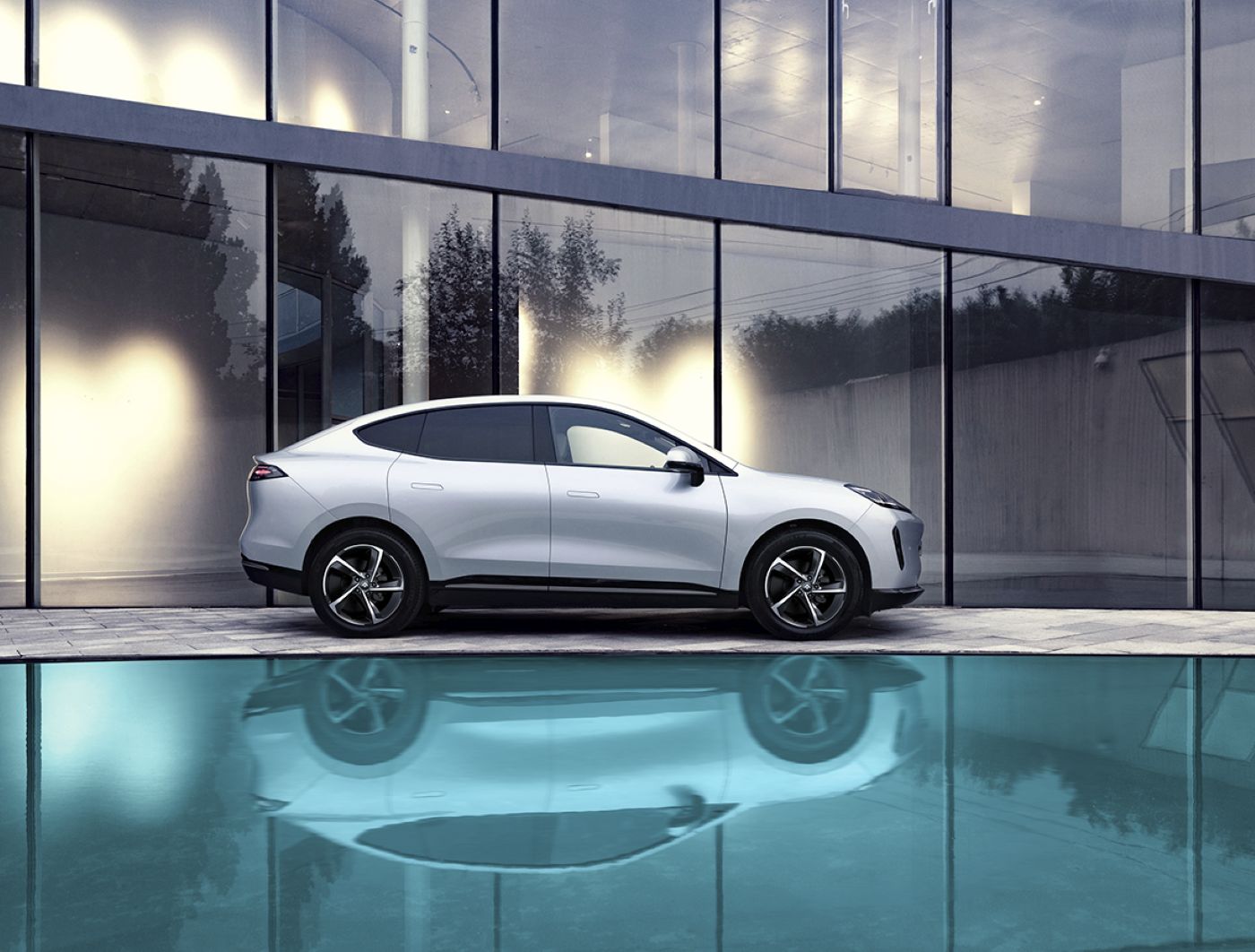 Электрокроссовер Hyptec HT: акцент на комфорт в ущерб спортивным амбициям