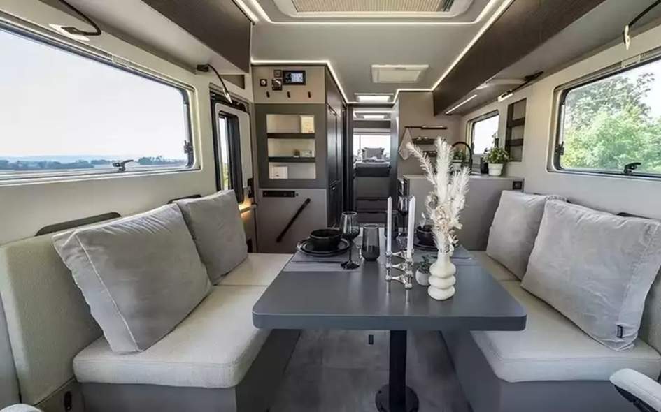 Frankia Noctra Liner 8.3 L: автодом, который задает новый стандарт комфорта