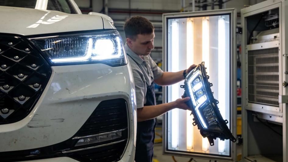 АвтоВАЗ проверяет светодиодную оптику Lada Azimut в климатической камере