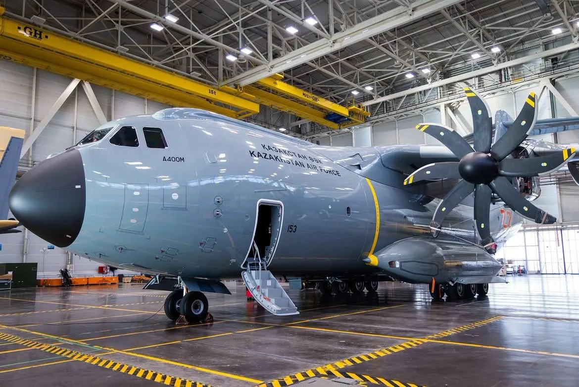 Презентация второго военно-транспортного самолета Airbus A400M Atlas для ВВС Казахстана