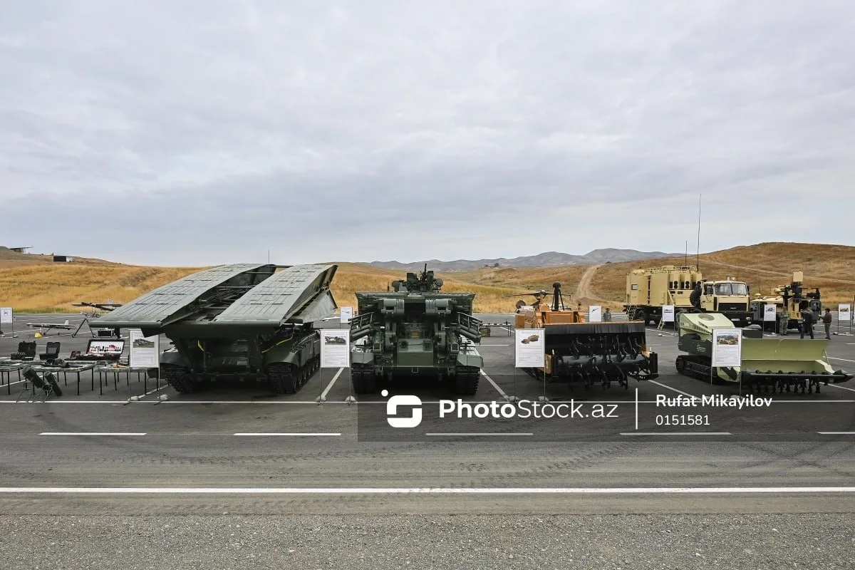 Азербайджанская бронетехника на учениях «Сила единства – 2026»: укрепление военного сотрудничества с Россией