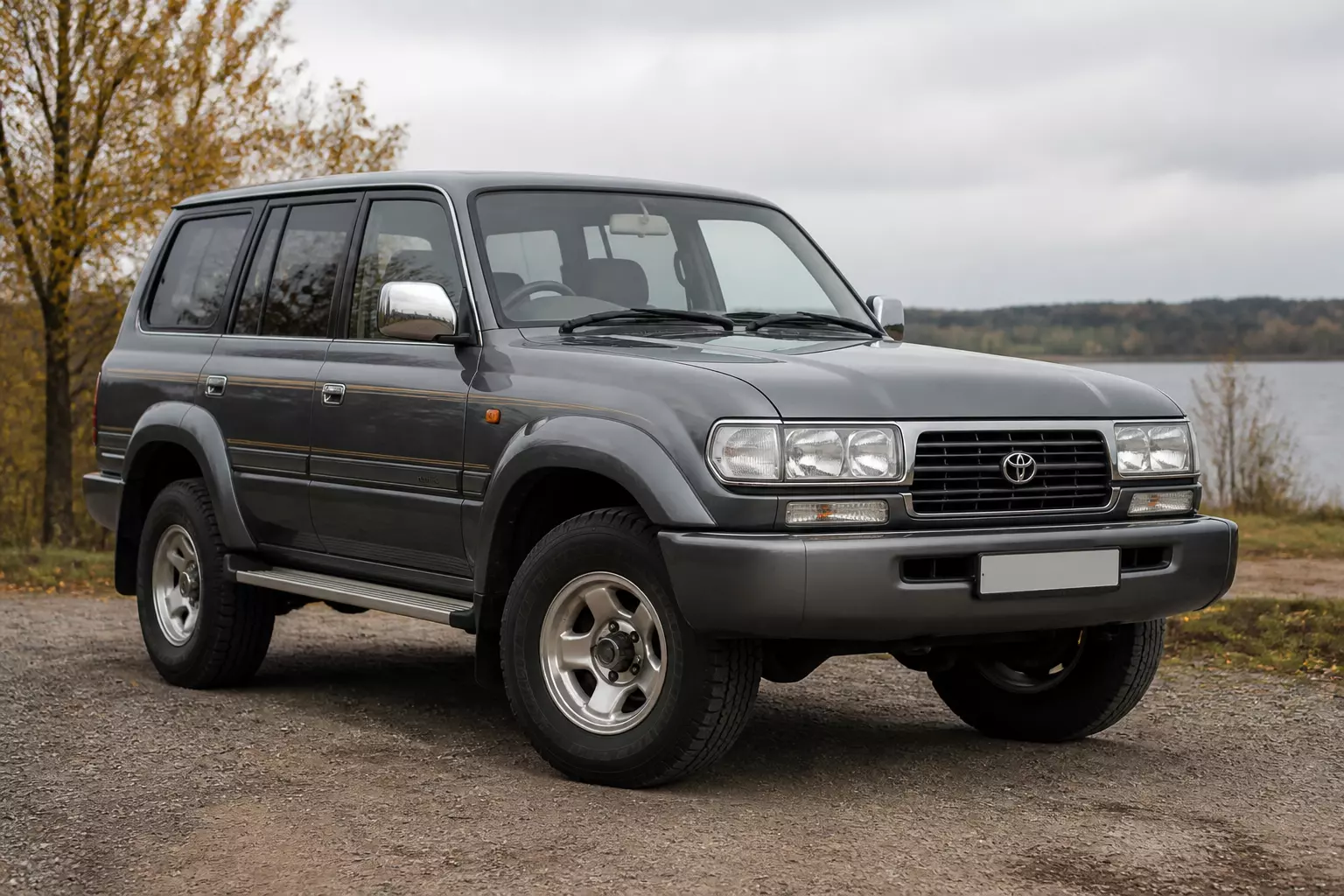 В Ачинске выставили на продажу уникальный Toyota Land Cruiser 1995 года — узнайте, почему за него просят миллионы