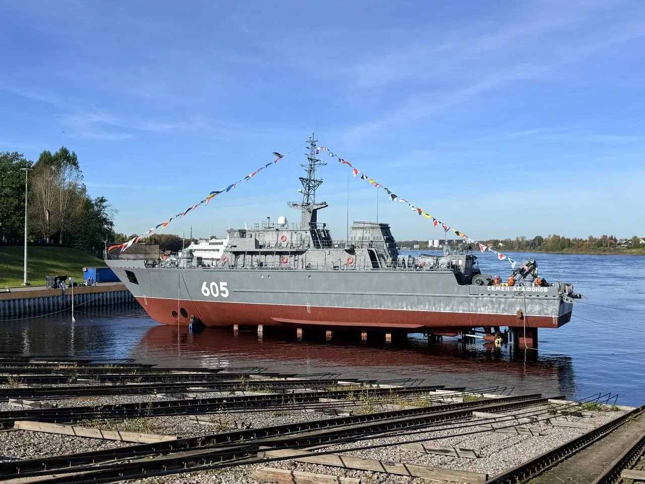 На Средне-Невском заводе спустили на воду новый корабль противоминной обороны «Семен Агафонов»